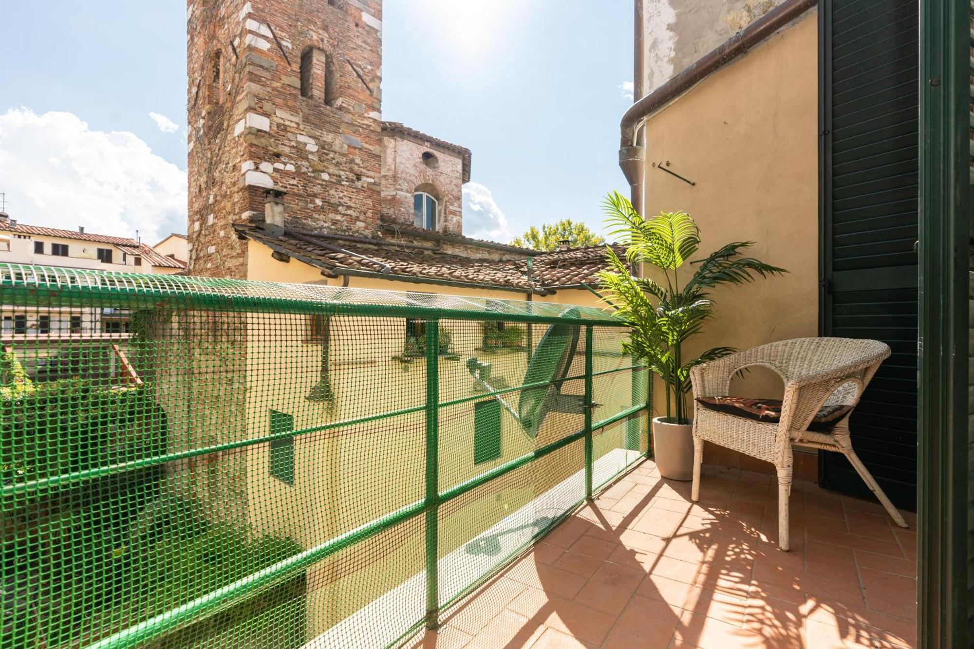 Historic Apt In The Center Of Lucca With Balcony公寓 外观 照片